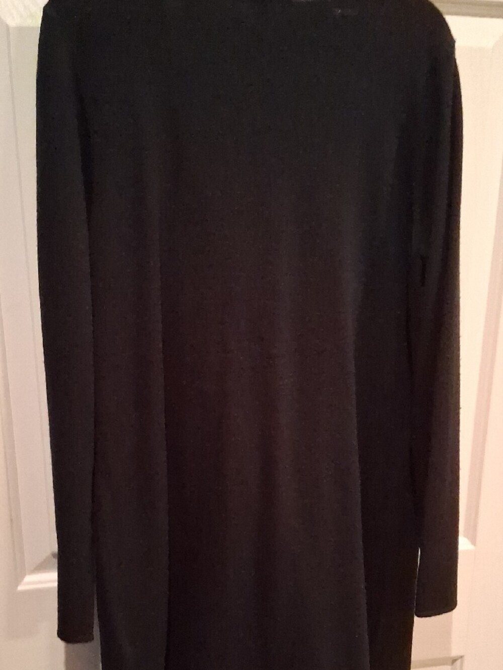 ♟️📸 Jet Black Ruffle-Front Open Cardigan Sweater - Picture 7 of 12